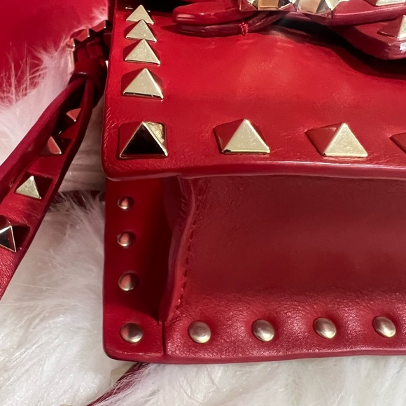 💯 Authentic Valentino Top Handle Rockstud HandBag - Picture 7 of 8
